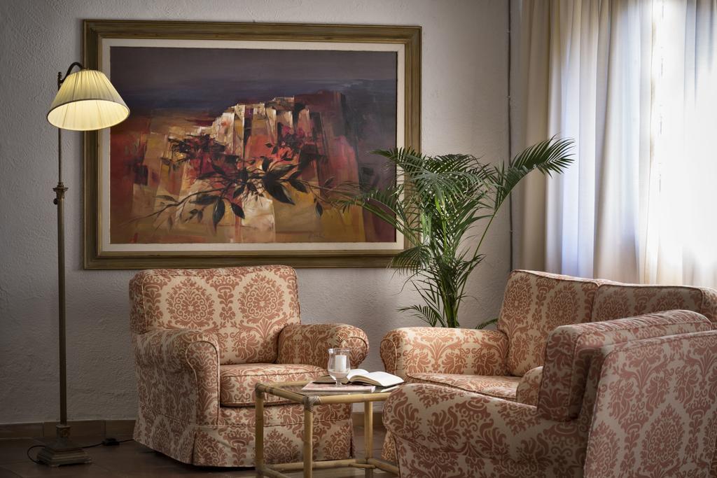 Hotel La Bisaccia Baja Sardinia Esterno foto