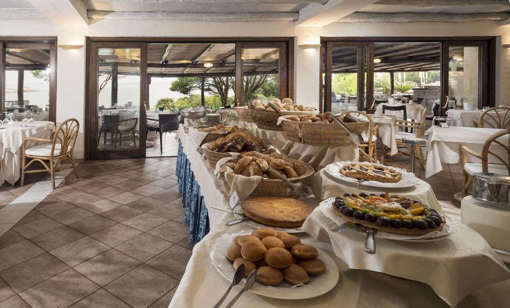 Hotel La Bisaccia Baja Sardinia Esterno foto