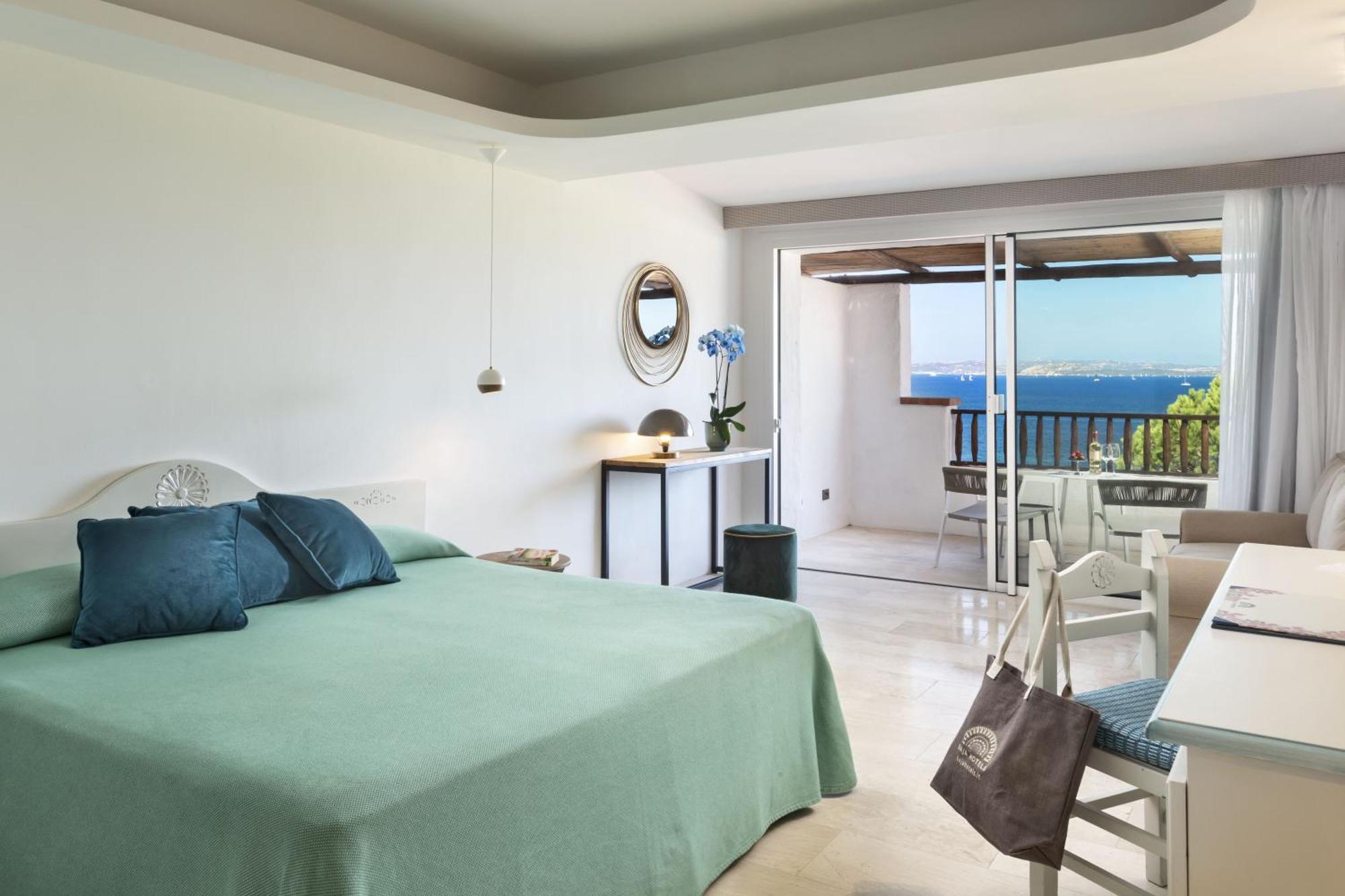 Hotel La Bisaccia Baja Sardinia Esterno foto