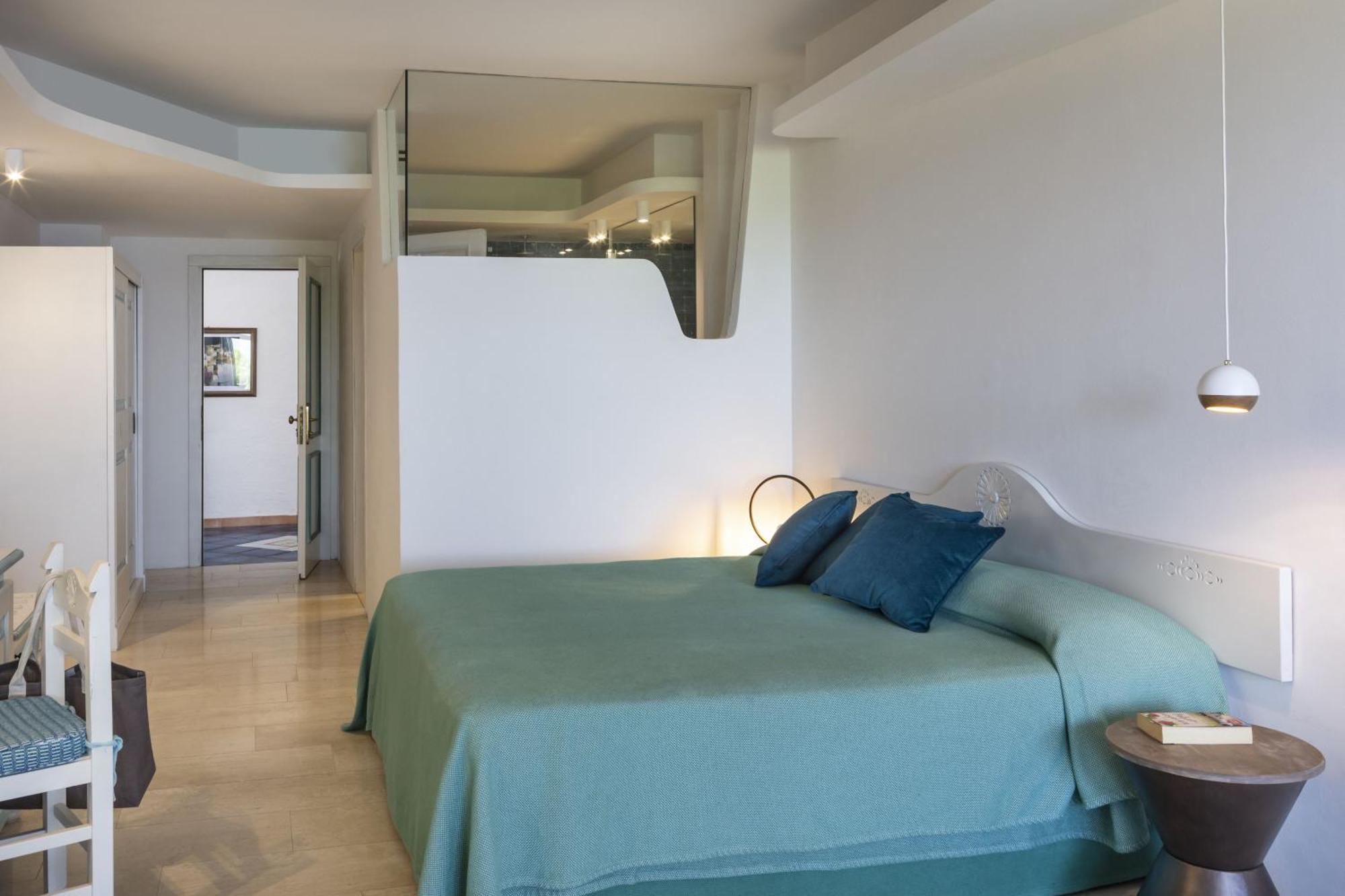 Hotel La Bisaccia Baja Sardinia Esterno foto