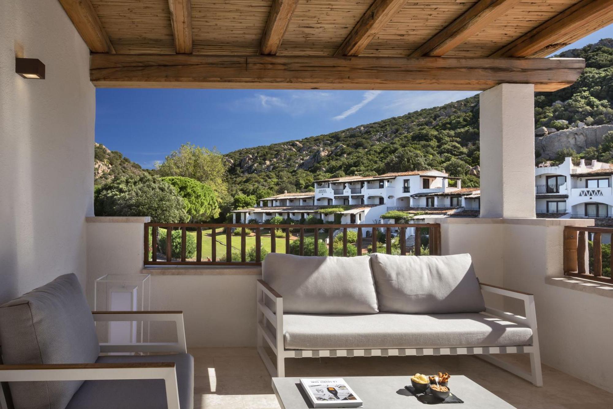 Hotel La Bisaccia Baja Sardinia Esterno foto